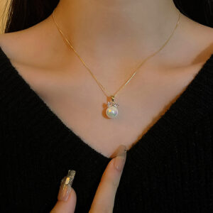 Pearl Pendant Necklace - Versatile and Elegant Necklace