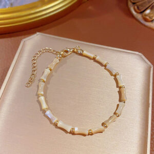 New Neoclassical Bamboo Beaded Bracelet - Elegant and Exquisite Shell Bracelet