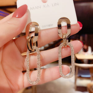 Light luxury, high-end diamond-studded personalized fashion earrings